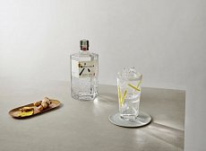 Der japanische Premium Craft Gin Roku erobert die Schweizer Barlandschaft
