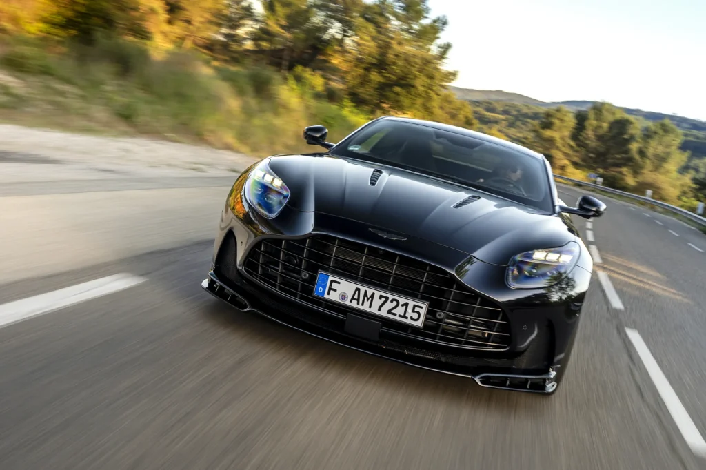 Aston Martin DB12S